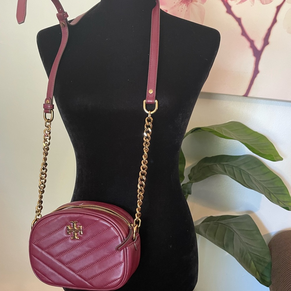 Tory Burch Kira Chevron Camera Bag